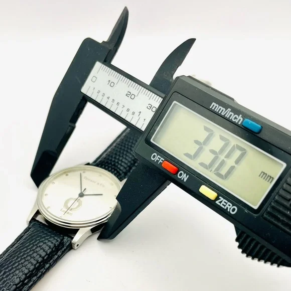 ❌SOLD❌ Tiffany And Co Lucent 33mm Swiss Made Unisex Watch - New Battery - Picture 9 of 16